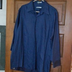 Like new sateen button down dress shirt